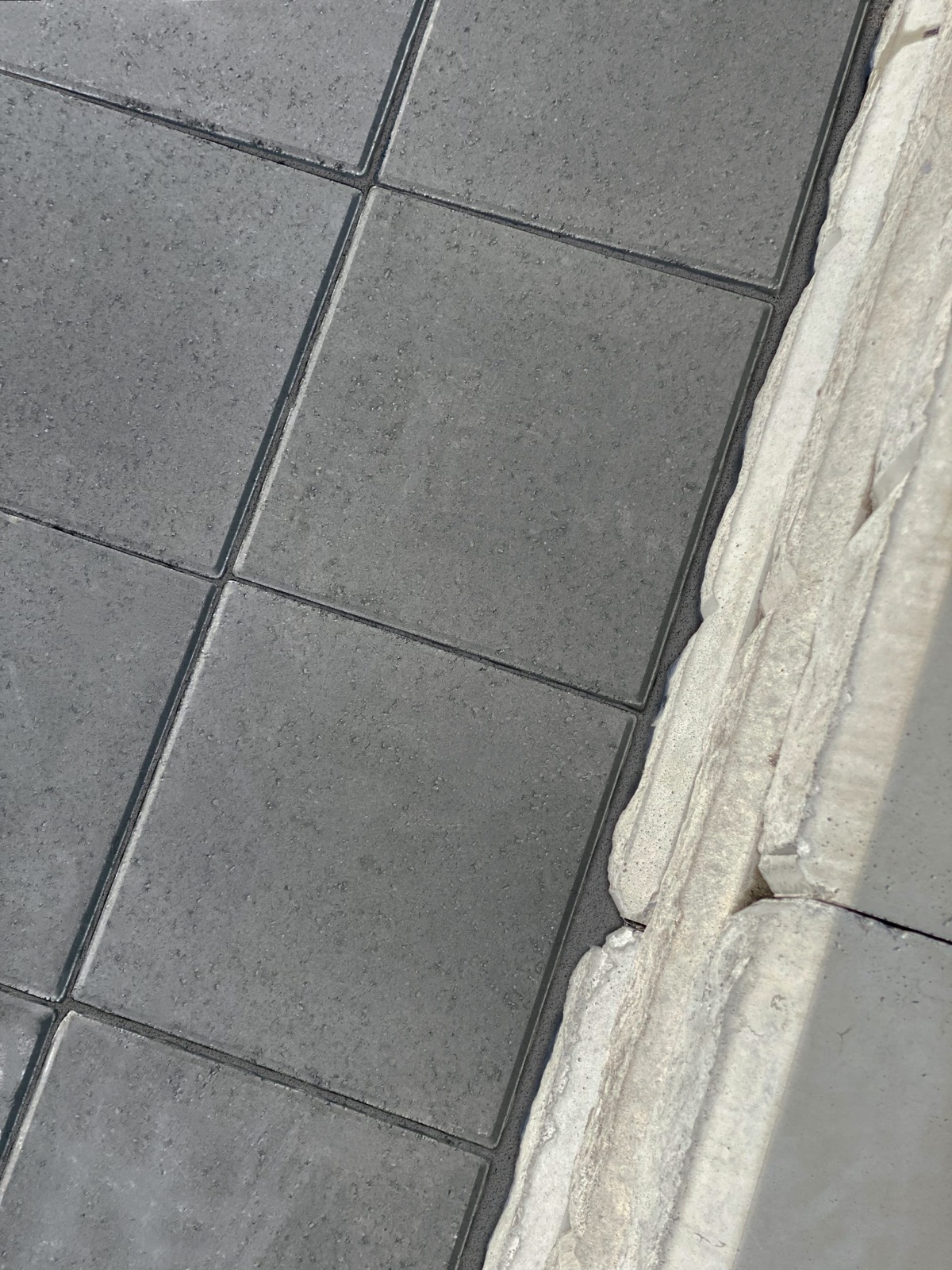 Via - Cours contemporaines et surfaces larges